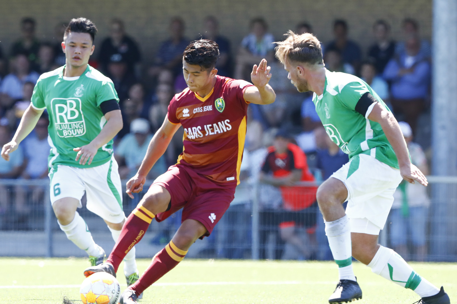 赛后荷甲传出新动向，罗马复出首秀，管理层表态：气氛紧张，年轻球员得到机会的简单介绍