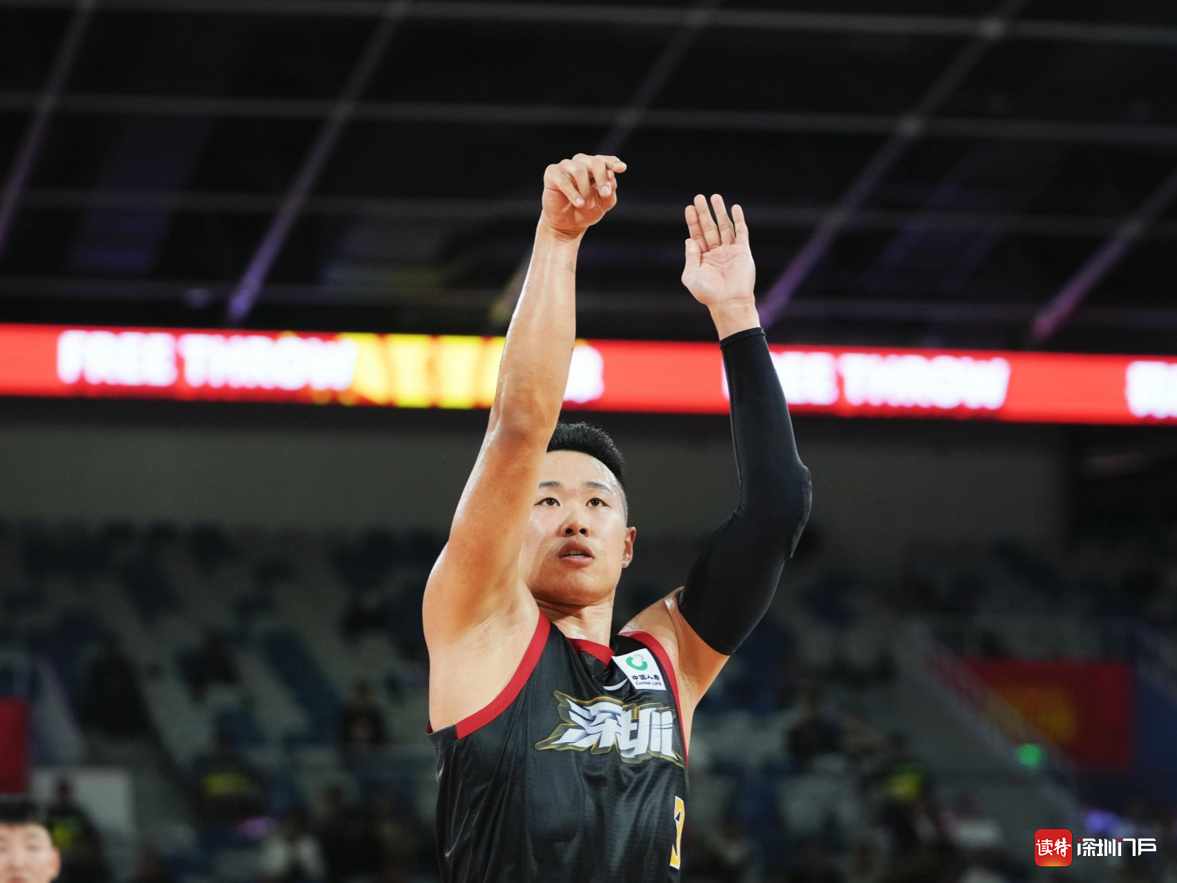 深圳男篮迎CBA常规赛关键赛，加时末段篮板制胜，震撼外界，细节决定成败的简单介绍