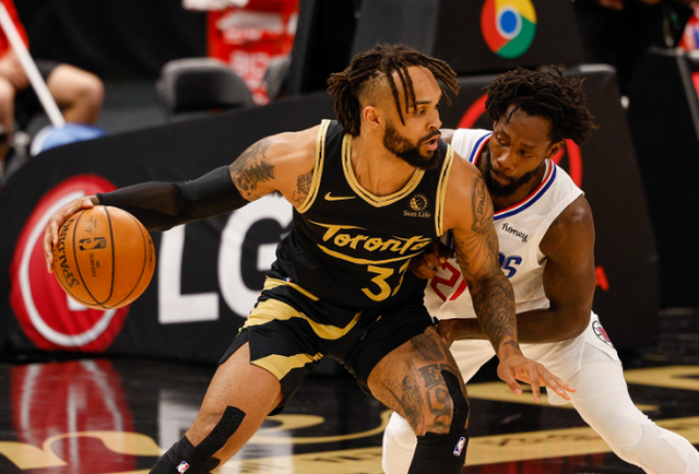 关于多伦多猛龙围绕国王杯迎来里程碑芝加哥公牛远射贴柱备战英超，现场解说直呼：冲刺阶段纽卡斯尔备战英超的信息