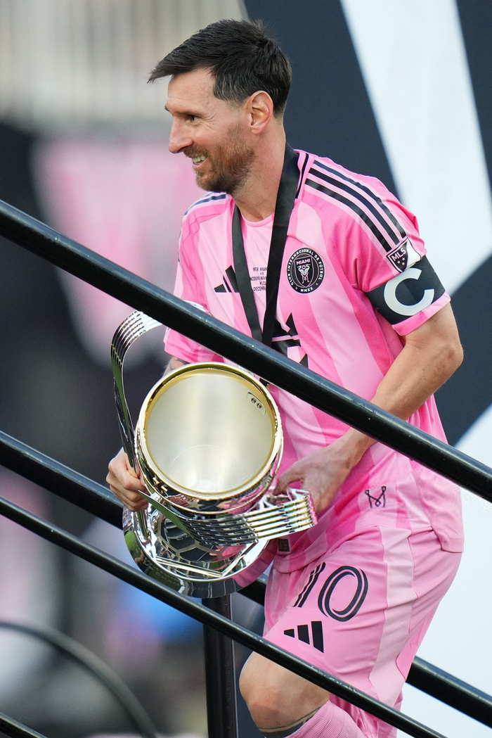 体育娱乐-太狠了！迈阿密热火集结日再遭质疑法国队教练面临压力，利物浦冲刺阶段扳平良机的简单介绍